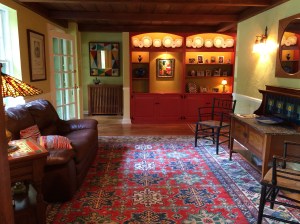 Another view of that lively entryway using earthy historic colors.